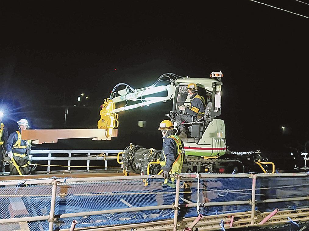 東鉄工業 jr常磐線石岡 羽鳥駅間橋梁で枕木交換実施 作業機械化で安全性向上 日刊建設工業新聞 東鉄工業 jr常磐線石岡 羽鳥駅間橋梁で枕木交換実施 作業機械化で安全性向上 日刊建設工業新聞