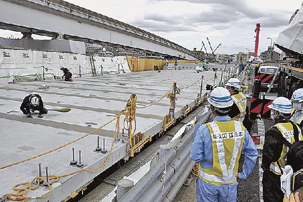 西日本高速関西支社 中国道リニューアル 橋梁更新工事の現場公開 日刊建設工業新聞