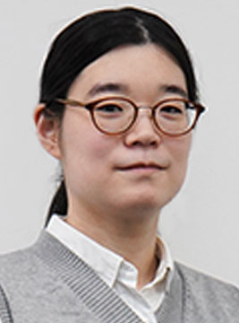 高倉千紘氏