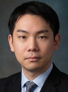 依田健氏