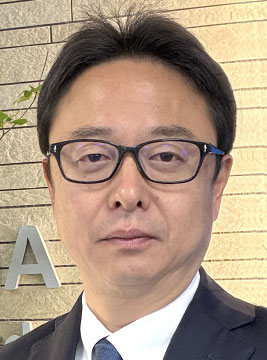 陰山正弘氏